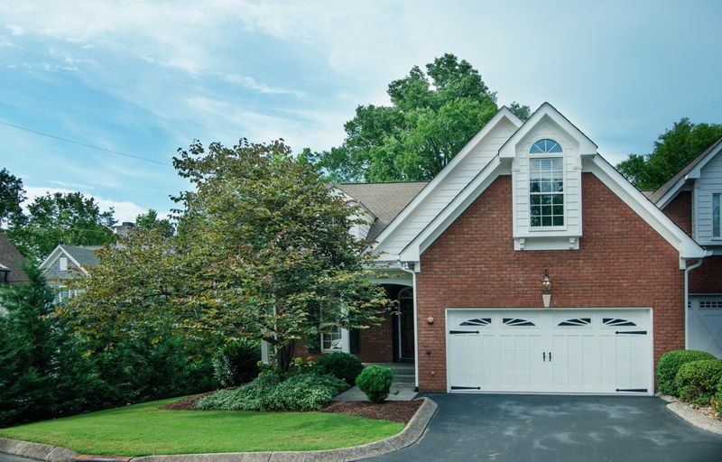 3302B Hobbs Pl, Nashville, TN 37215