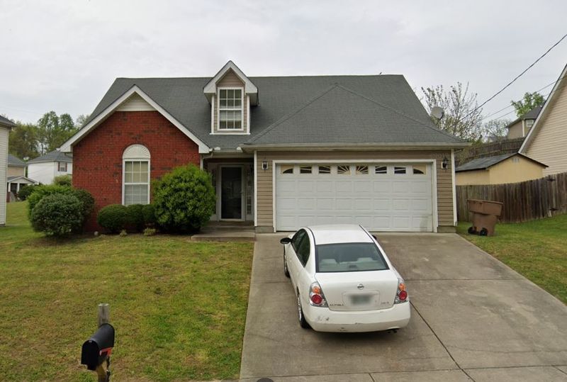 828 Dover Glen Dr, Antioch, TN 37013