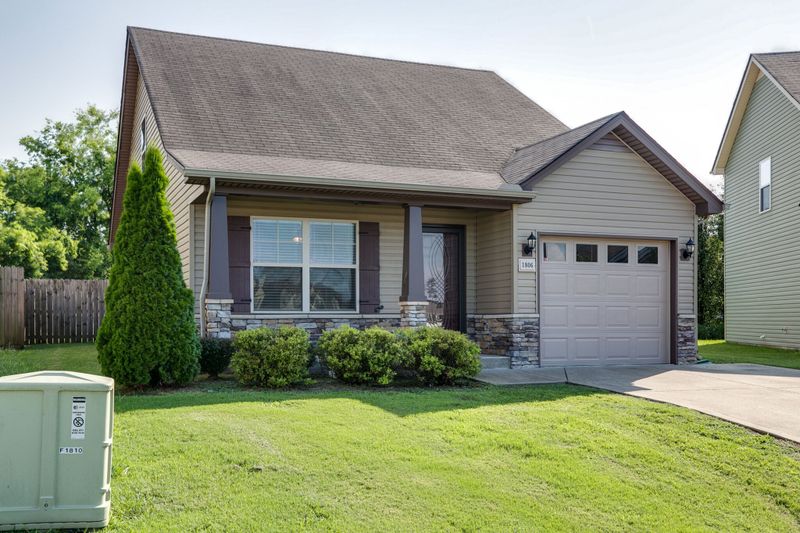 1806 Warmingfield Dr, Murfreesboro, TN 37127