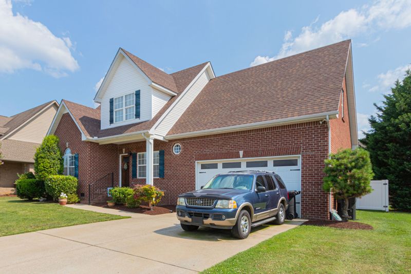 3622 Geneva Dr, Murfreesboro, TN 37128
