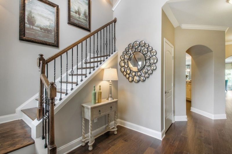 1012 Hillbrook Dr, Gallatin, TN 37066