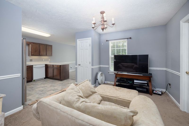 1403 Rt Johnson Dr, Murfreesboro, TN 37129