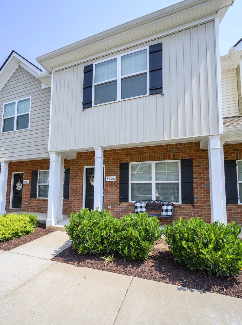 3706 Proven Dr, Murfreesboro, TN 37128