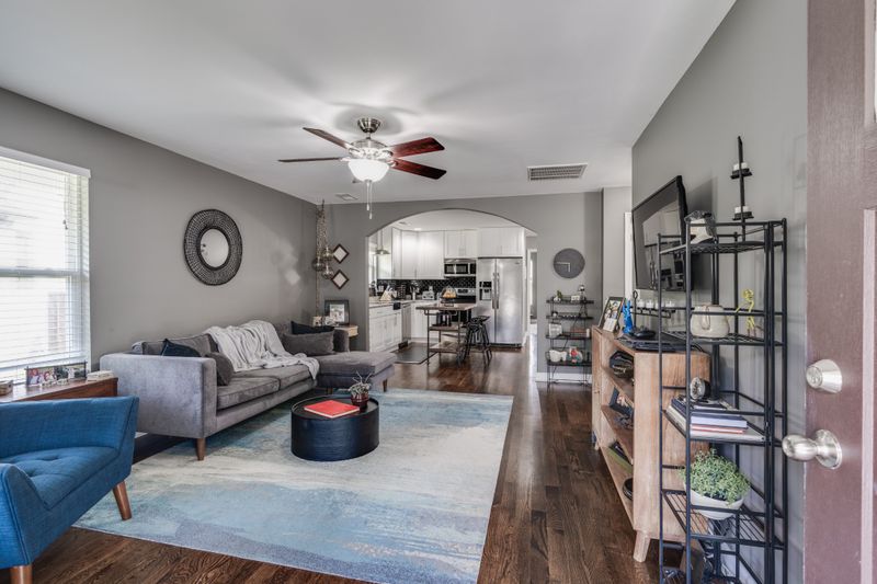210 Warren Ct, Old Hickory, TN 37138