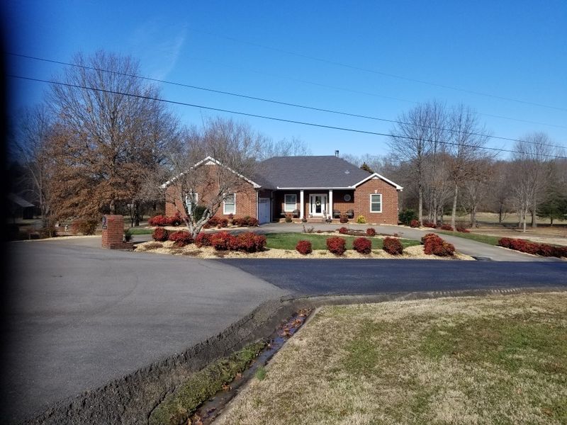 4043 Emerald Dr, Murfreesboro, TN 37130