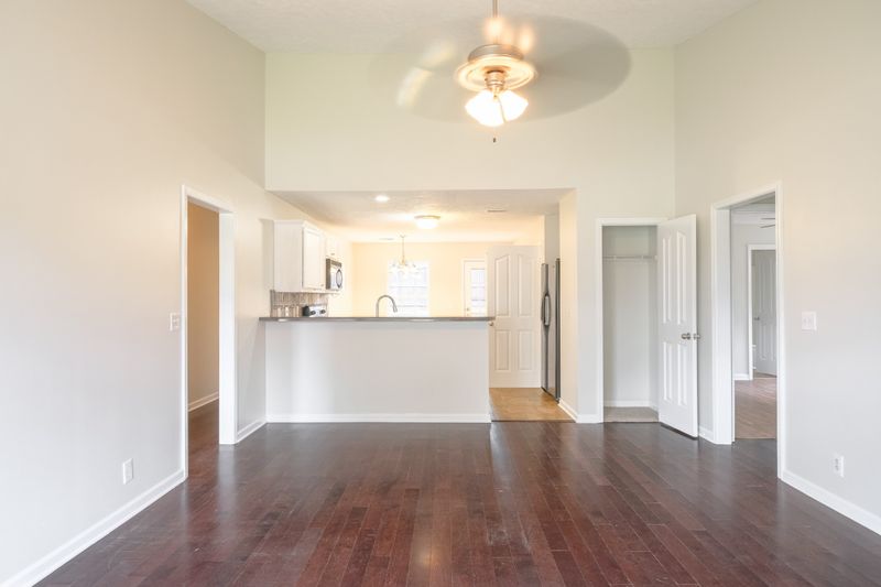 207 Meigs Dr, Murfreesboro, TN 37128