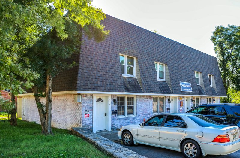 332 E State St, Murfreesboro, TN 37130