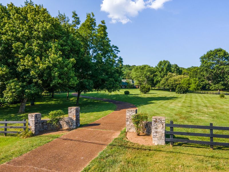 3722 New Highway 96 W, Franklin, TN 37064