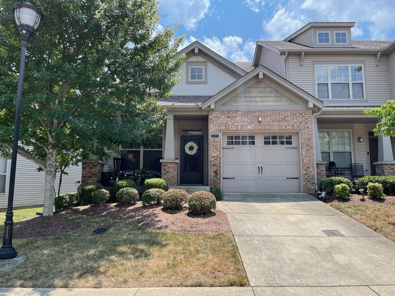 525 Griffin Cir, Hermitage, TN 37076