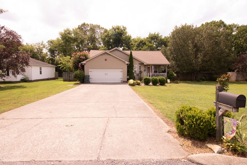 710 Fields Ln, Lebanon, TN 37087