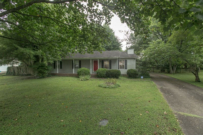 713 Penn Ct, Murfreesboro, TN 37128