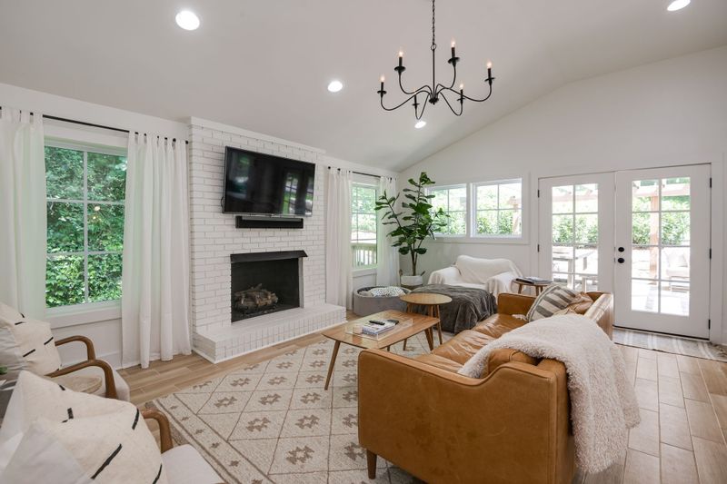 766 Rodney Dr, Nashville, TN 37205
