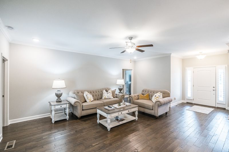403 Mya Marie Dr, Gallatin, TN 37066