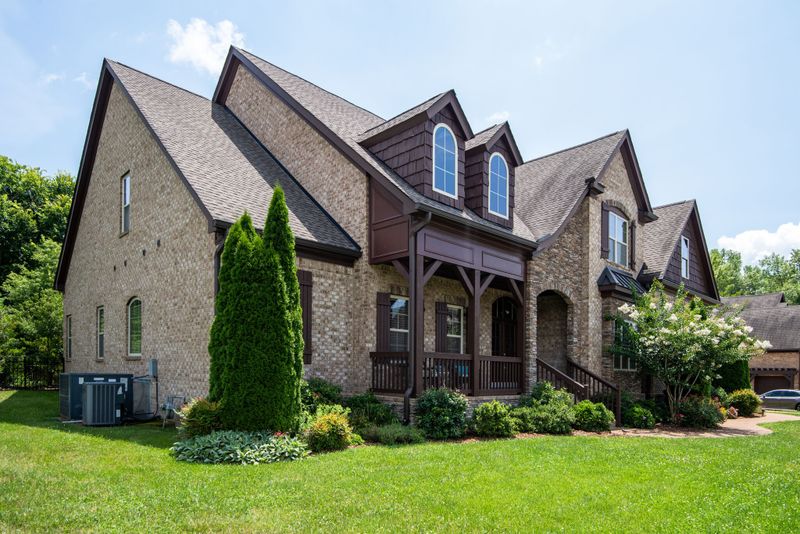 5016 Montelena Dr, Franklin, TN 37067