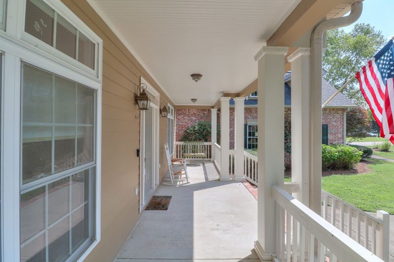 2473 Lakeshore Dr, Spring Hill, TN 37174
