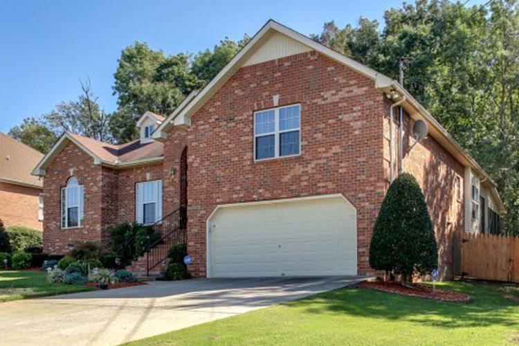 129 Cedar Forest Dr, Smyrna, TN 37167