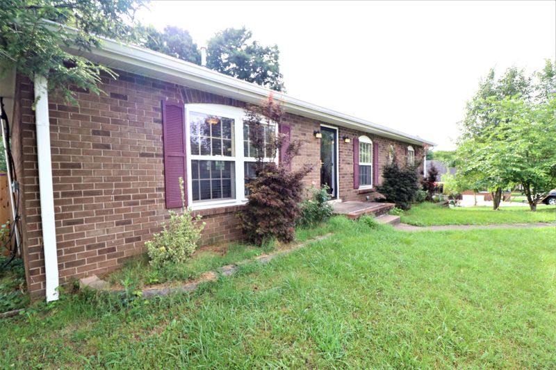 5044 Luker Ln, Antioch, TN 37013