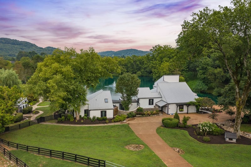 9447 Clovercroft Rd, Franklin, TN 37067