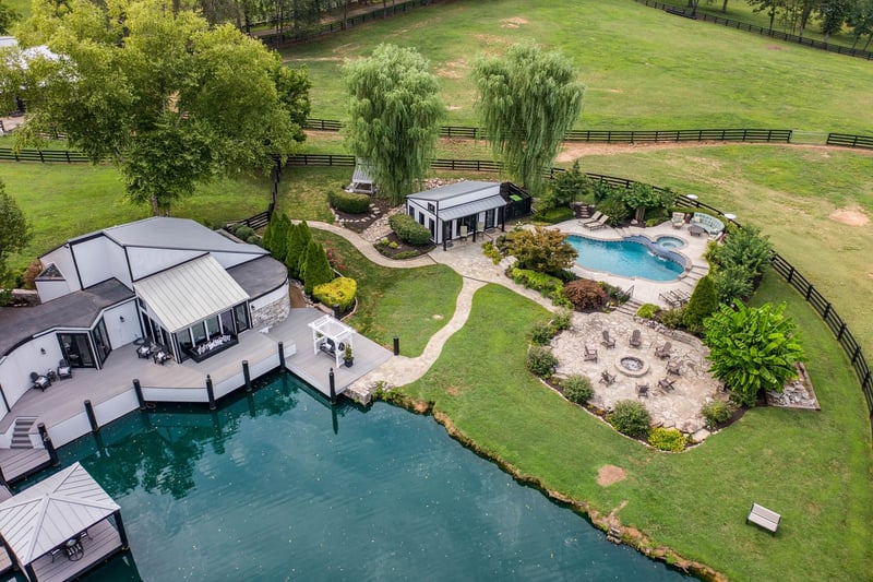 9447 Clovercroft Rd, Franklin, TN 37067