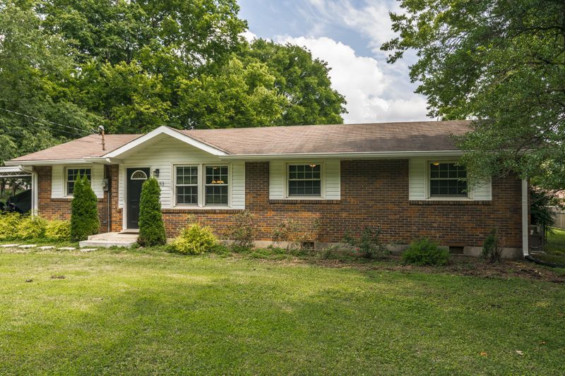 583 Walton Ferry Rd, Hendersonville, TN 37075
