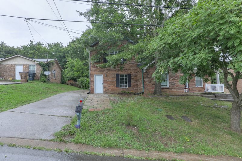 520 Maxine Dr, Antioch, TN 37013
