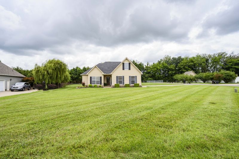 1077 Pusher Pl, Rockvale, TN 37153