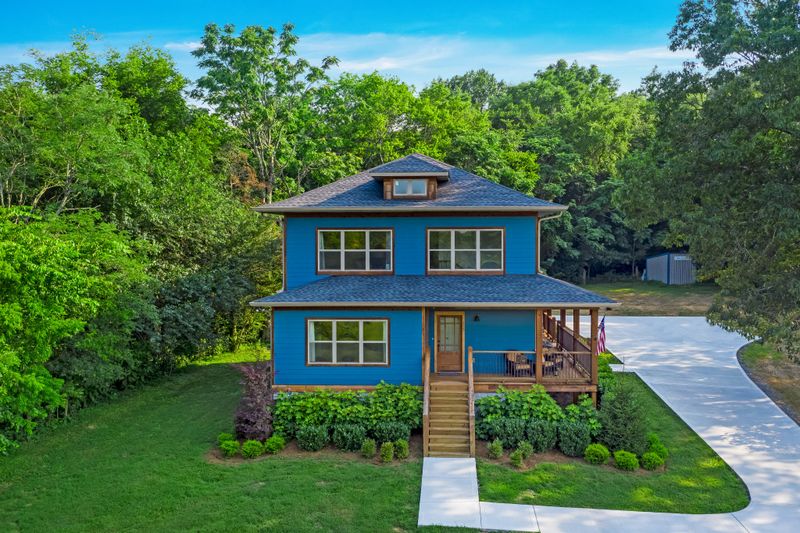 323 Vantrease Ln S, Gallatin, TN 37066