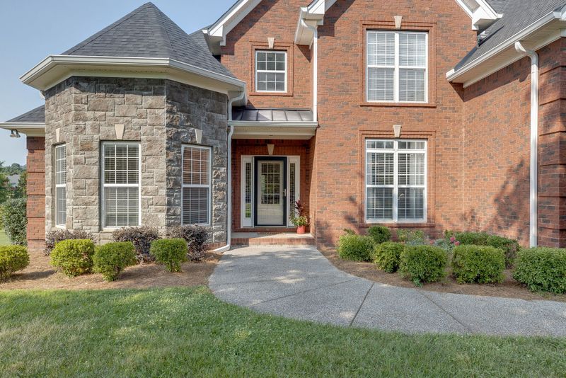 1011 St Hubbins Dr, Spring Hill, TN 37174