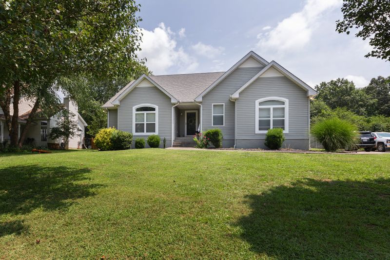 7516 Fairfield Ct, Fairview, TN 37062