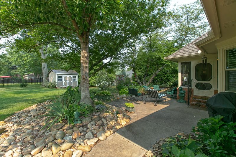 911 Scepter Dr, Murfreesboro, TN 37129