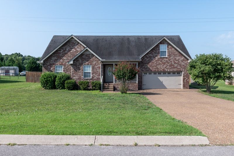 118 Beaver Creek Dr, Portland, TN 37148