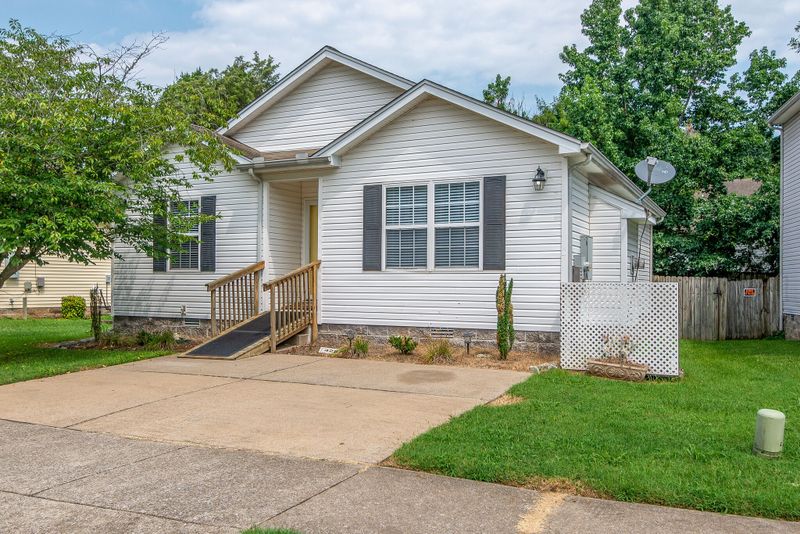 425 Scotts Creek Trl, Hermitage, TN 37076