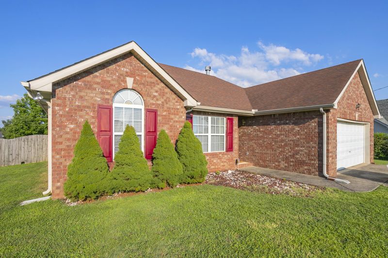 323 Buttonwood Dr, Smyrna, TN 37167