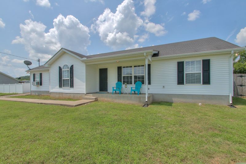 1106 Bairdscorner Dr, Murfreesboro, TN 37130