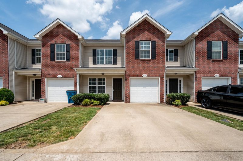 4824 Octavia St, Murfreesboro, TN 37129