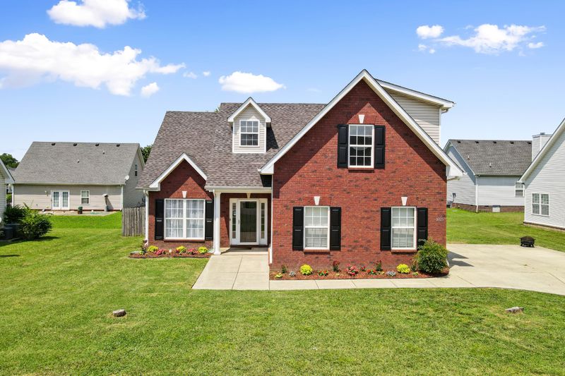 3325 Hamberton Cir, Murfreesboro, TN 37128