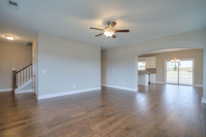 1012 Wickshire Dr, Gallatin, TN 37066