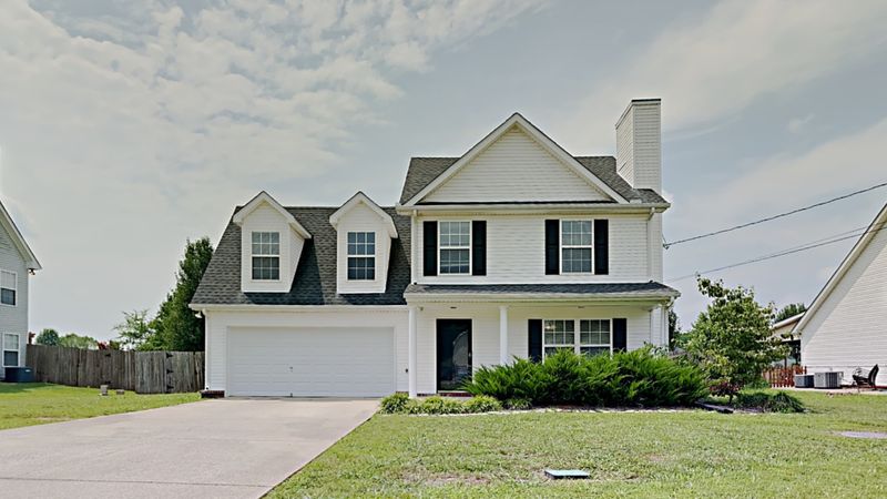 720 Fleming Farms Dr, Murfreesboro, TN 37128