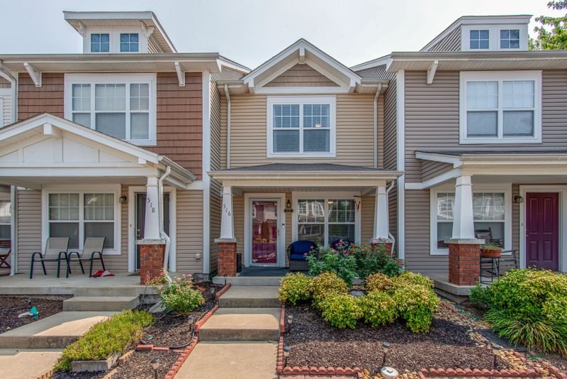 516 Bradburn Village Cir, Antioch, TN 37013