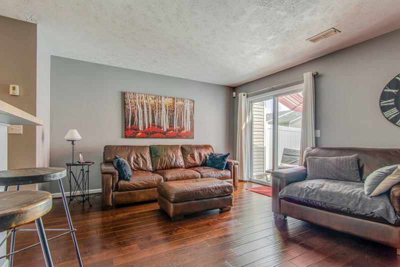 516 Bradburn Village Cir, Antioch, TN 37013