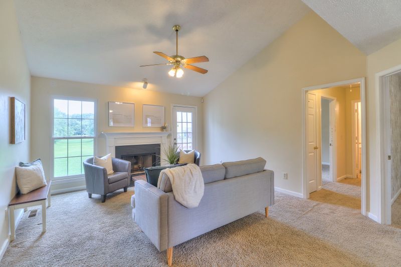 4909 Scotts Creek Pkwy, Hermitage, TN 37076
