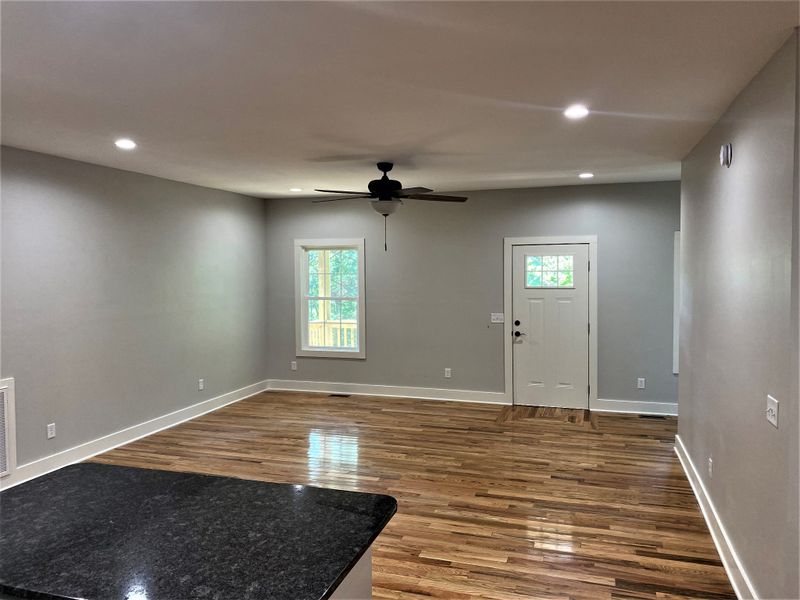 105 Cordle Ct, Charlotte, TN 37036