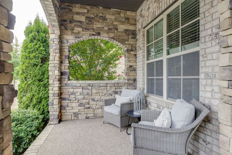 3799 Wareham Dr, Thompsons Station, TN 37179
