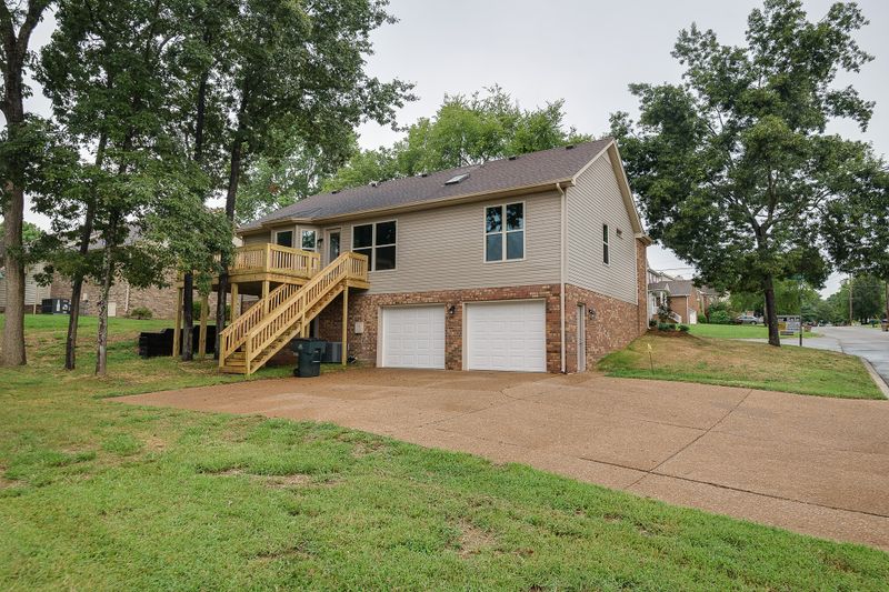 1301 Ravenna Ct S, Antioch, TN 37013
