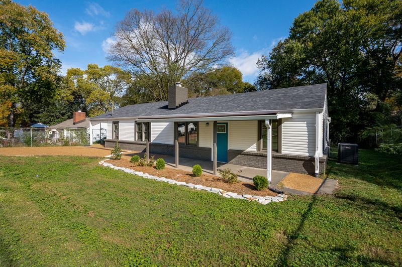 2720 Hartford Dr, Nashville, TN 37210