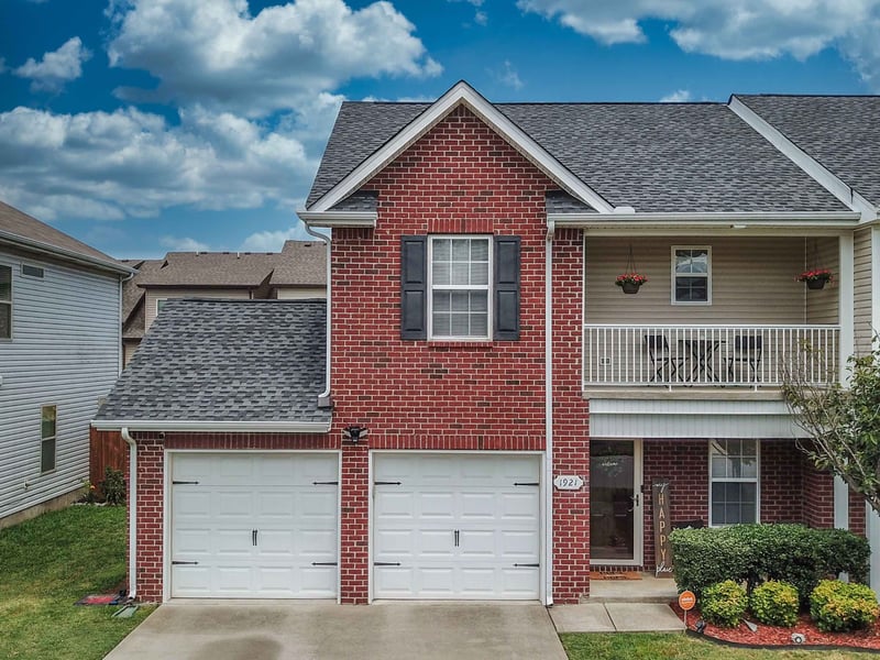 1921 Warmingfield Dr, Murfreesboro, TN 37127