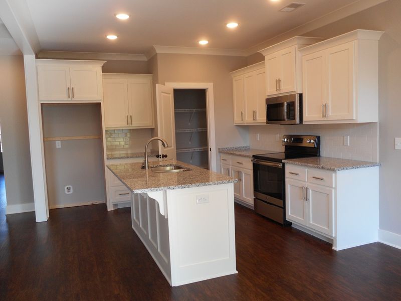 3555 Pershing Dr, Murfreesboro, TN 37129