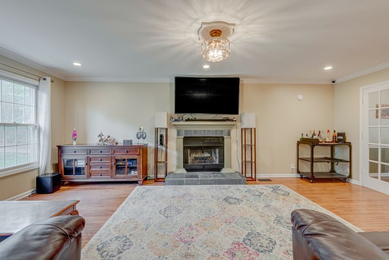 408 Cedar Forest Dr, Nashville, TN 37221