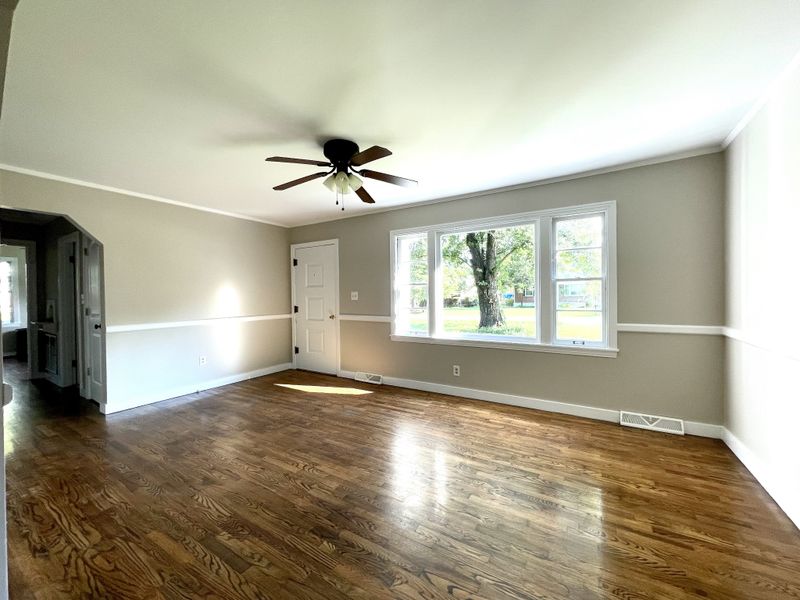 106 Lynn Dr, Columbia, TN 38401