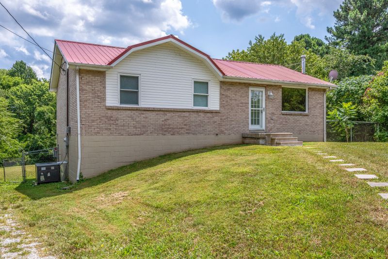 7106 Hall Ln, Fairview, TN 37062